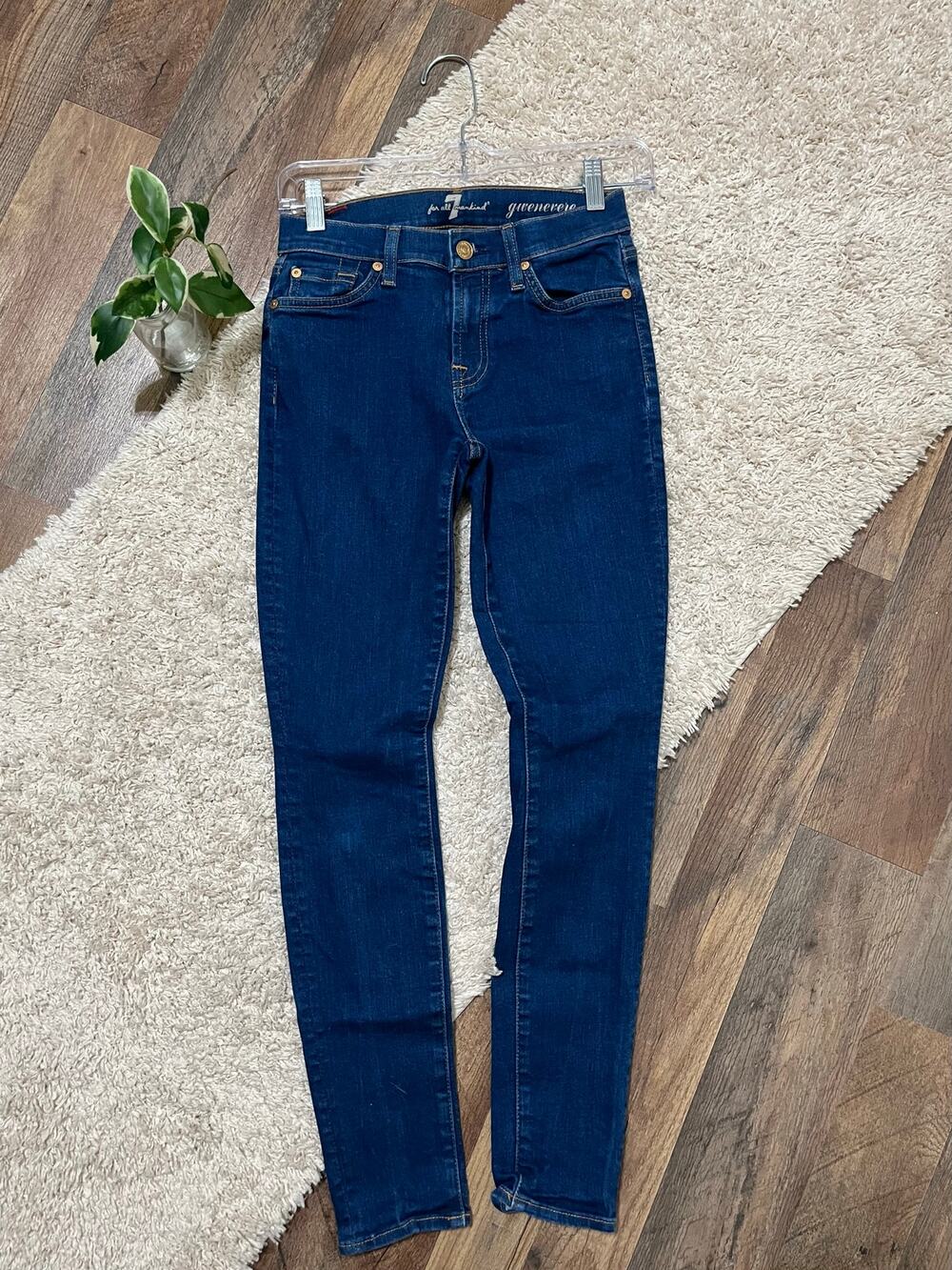 7 For All Mankind Size 24 Dark Wash Blue Gwenevere Low-Rise Skinny Jeans